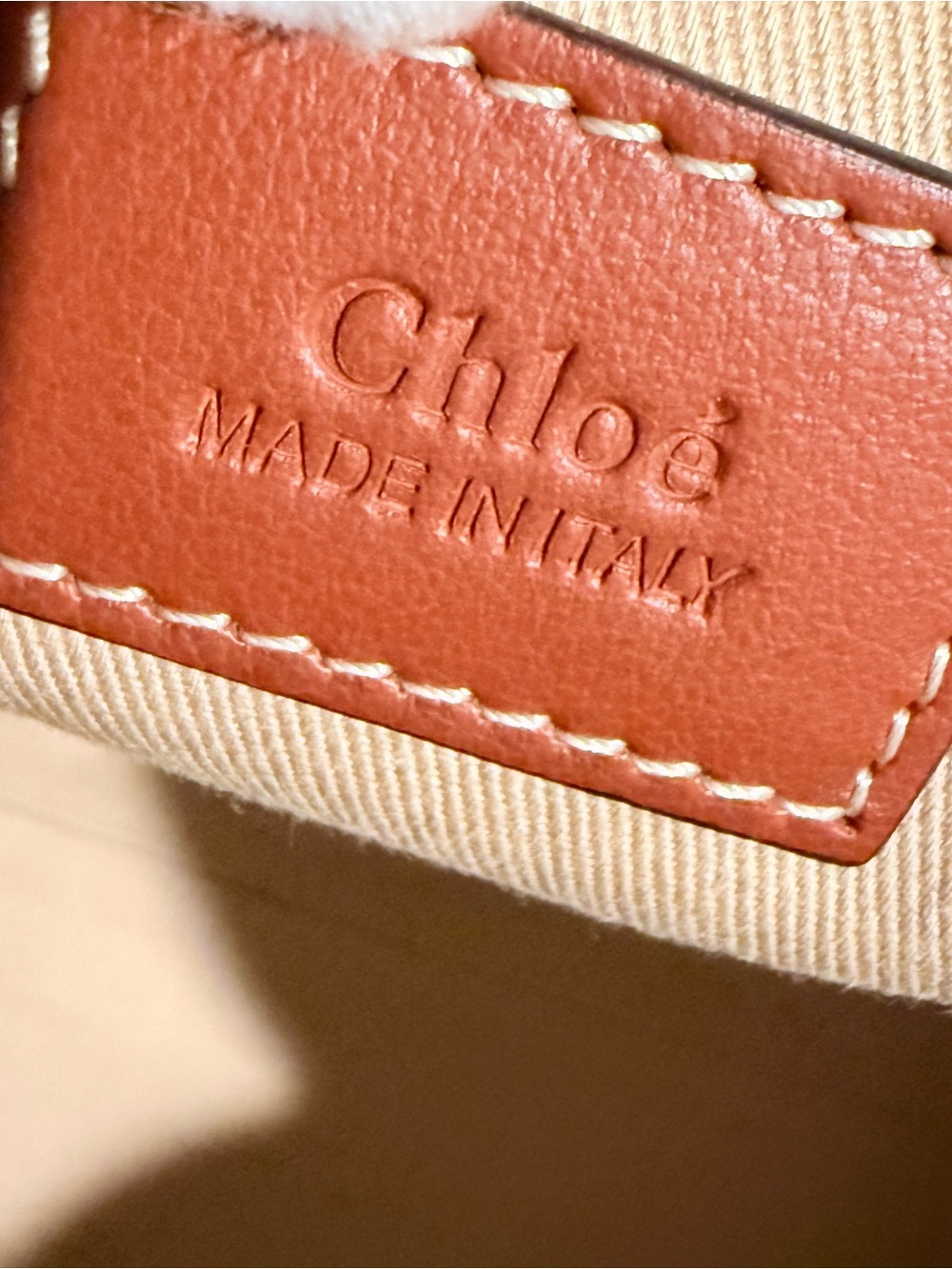 Chloé Woody Tote Bag Medium - Picture 13 of 16